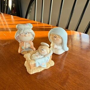 Bumpkins Porcelain Nativity Set